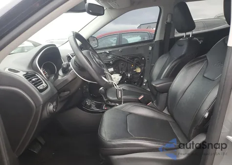 2019 Jeep Compass Limited 4X4 from USA, damaged, VIN 3C4NJDCB1KT741450